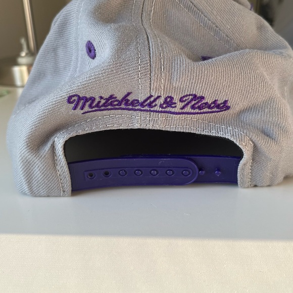 Toronto Raptors Snapback hat - Picture 2 of 2